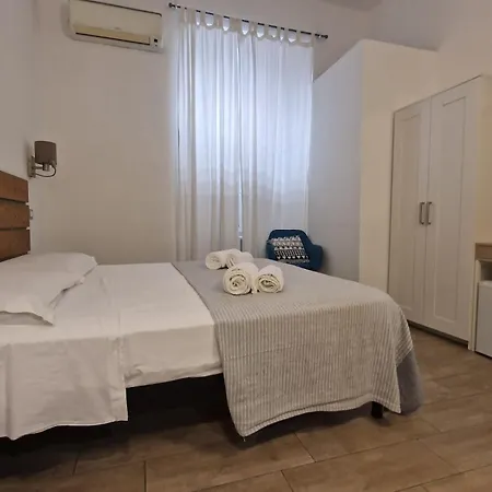 Chez Luna Pensión 4*